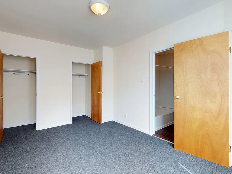 Trinity Place Apartments — Photo 9