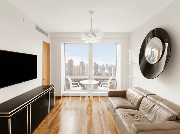 400 Fifth Avenue 41D image 1 of 6