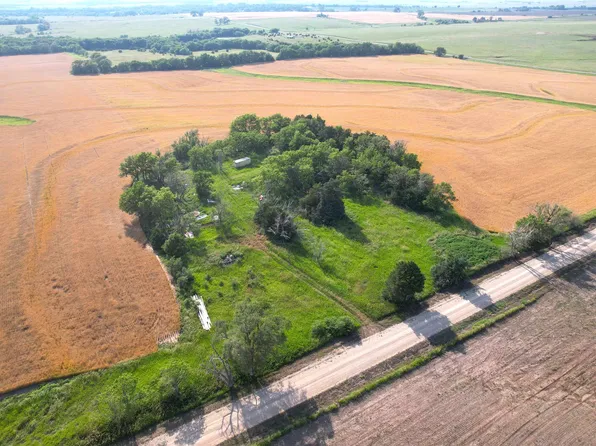 3375 Deer Rd, Abilene, KS 67410