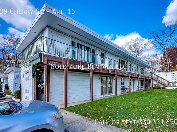 2nd image of 139 Cherry St #15