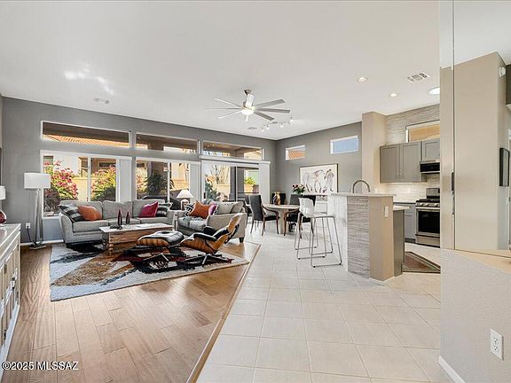 3rd image of 2213 E Sausalito Trl