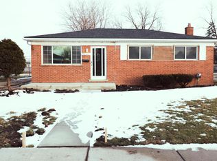 25048 Roan Ave, Warren, MI
