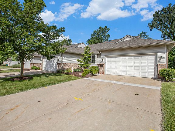 4th image of 563 Sycamore Cir #46