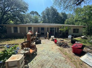 5331 Fairchild Rd, Crestview, FL 32539