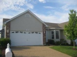 155 Silo View Dr, Wentzville, MO 63385