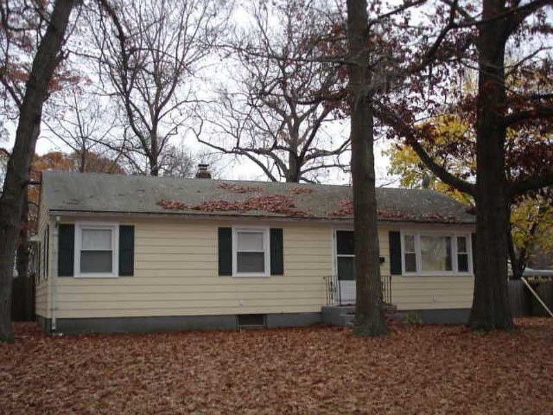 1st image of 70 Adrian St