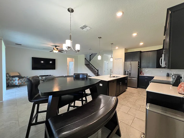 3643 Cortland Dr — Photo 10