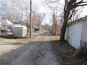 5th image of 1217 S 40th St