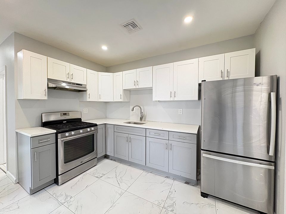 1st image of 59 Warner Ave Floor 2