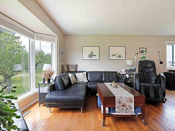 4th image of 224028 Township Road 230