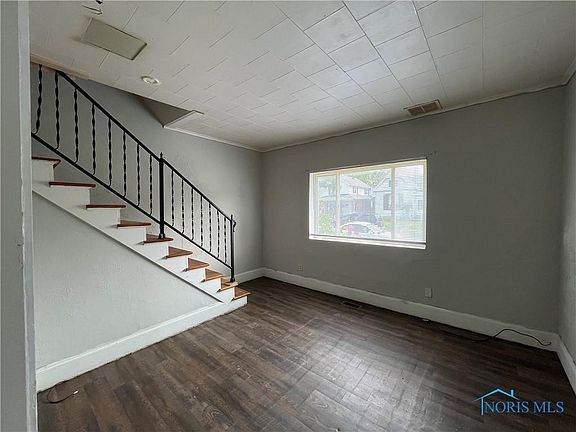 4th image of 1201 Camden St