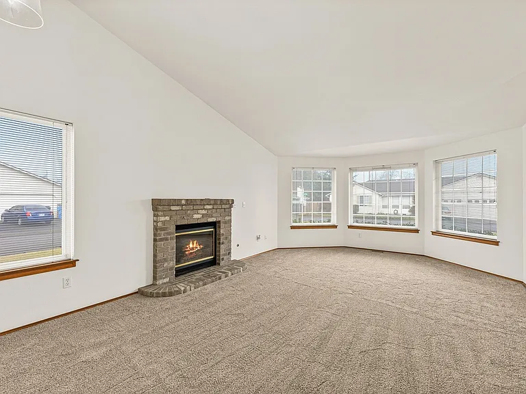 1224 143rd St E — Photo 5