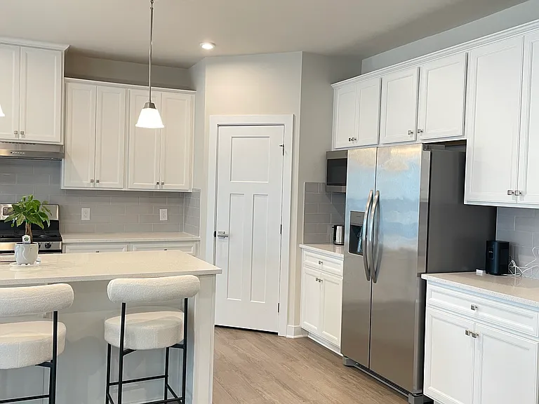 1840 Meredith Pl — Photo 7