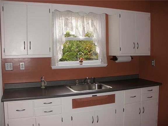 3rd image of 3521 Dauphin Ave