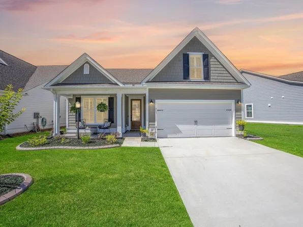 413 Eagleview Dr, Moncks Corner, SC 29461