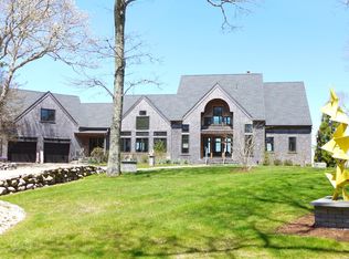645 Lamberts Cove Rd, Tisbury, MA 02568