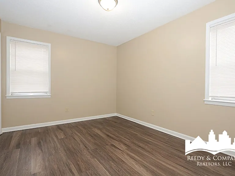 3782 Wychemere Dr — Photo 10