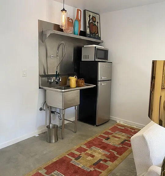 1053 S Alfred St #A — Photo 8