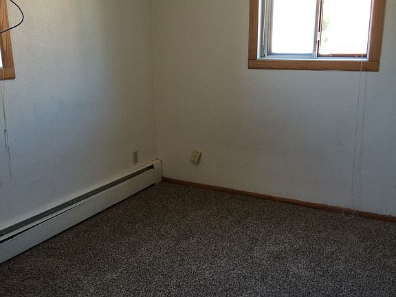 5th image of 915 18 1/2 St S APT 2