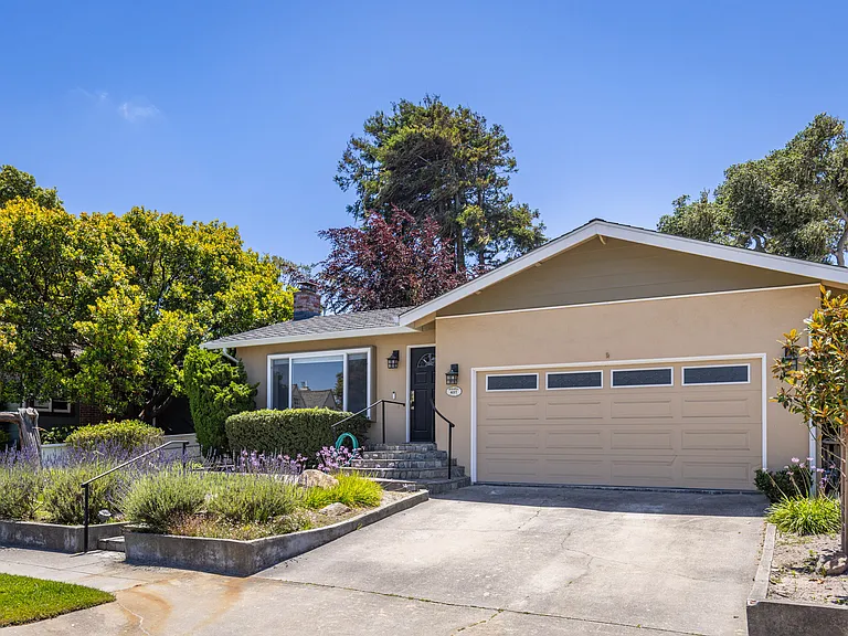 657 Spazier Ave — Photo 3