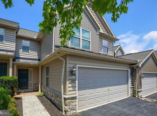 206 Fieldcrest Ln, Ephrata, PA 17522