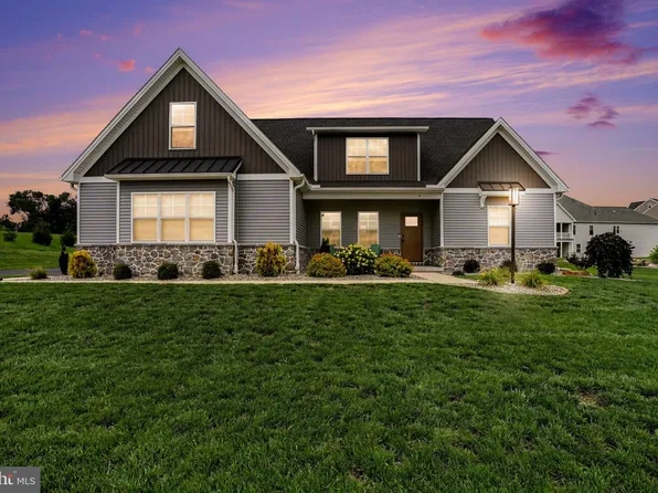 4 Suebecca Dr, Carlisle, PA 17013