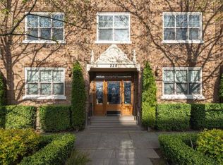 220 16th Ave E #106, Seattle, WA 98112