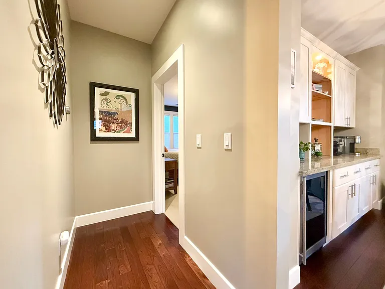 251 San Pedro Ave — Photo 17