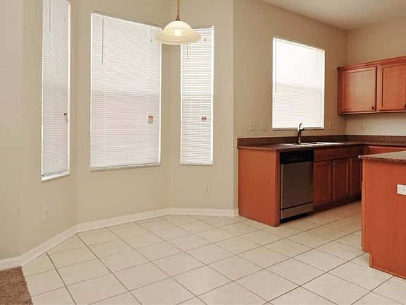 5th image of 7907 Stoney Hill Dr
