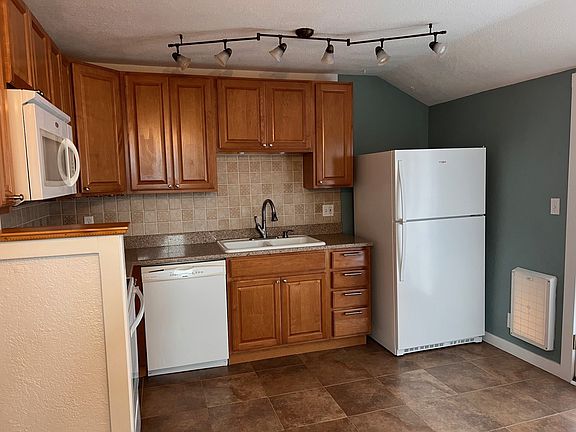 3rd image of 3501 N Ferdinand St