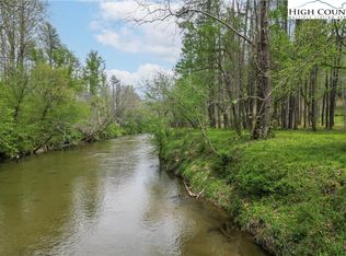 5915 River Hollow Trl, Lenoir, NC 28645