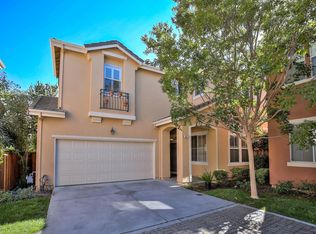 457 Whisman Park Dr, Mountain View, CA 94043