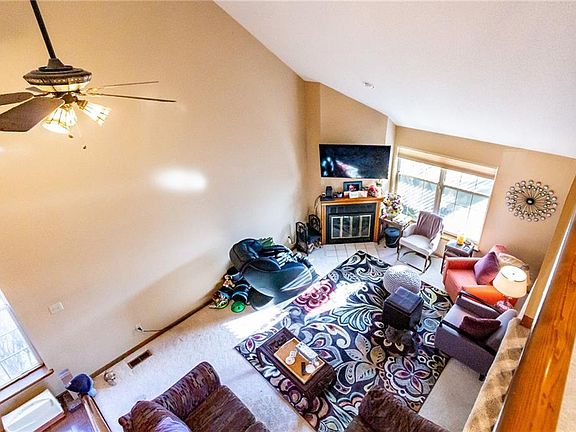4th image of 2819 Chatelain Ct APT A