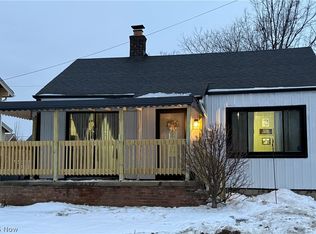 1522 Mapledale Rd, Wickliffe, OH 44092