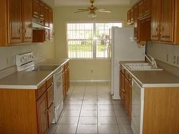 2nd image of 750 Harland Ct