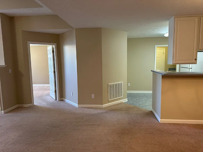 7686 Briarstone Ln — Photo 20