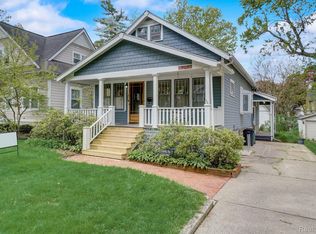 909 Hilldale Dr, Royal Oak, MI 48067