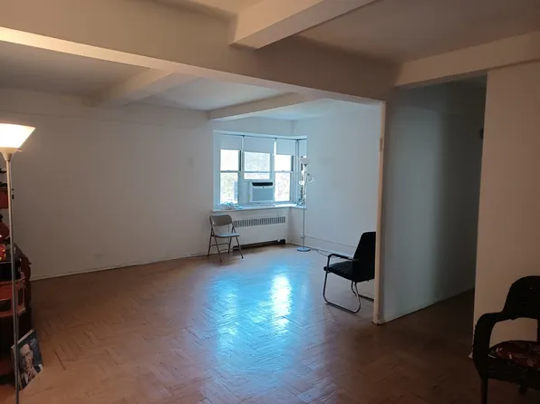 530 Grand Street image 1 of 6