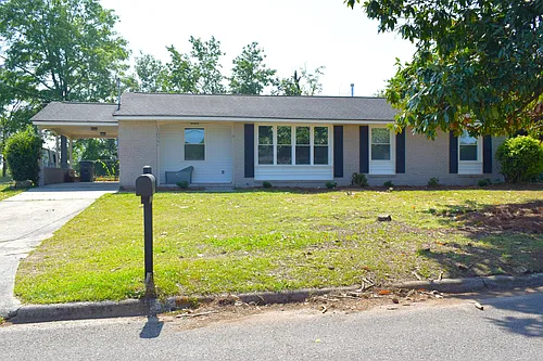 1022 Oakdale Rd Photo 1