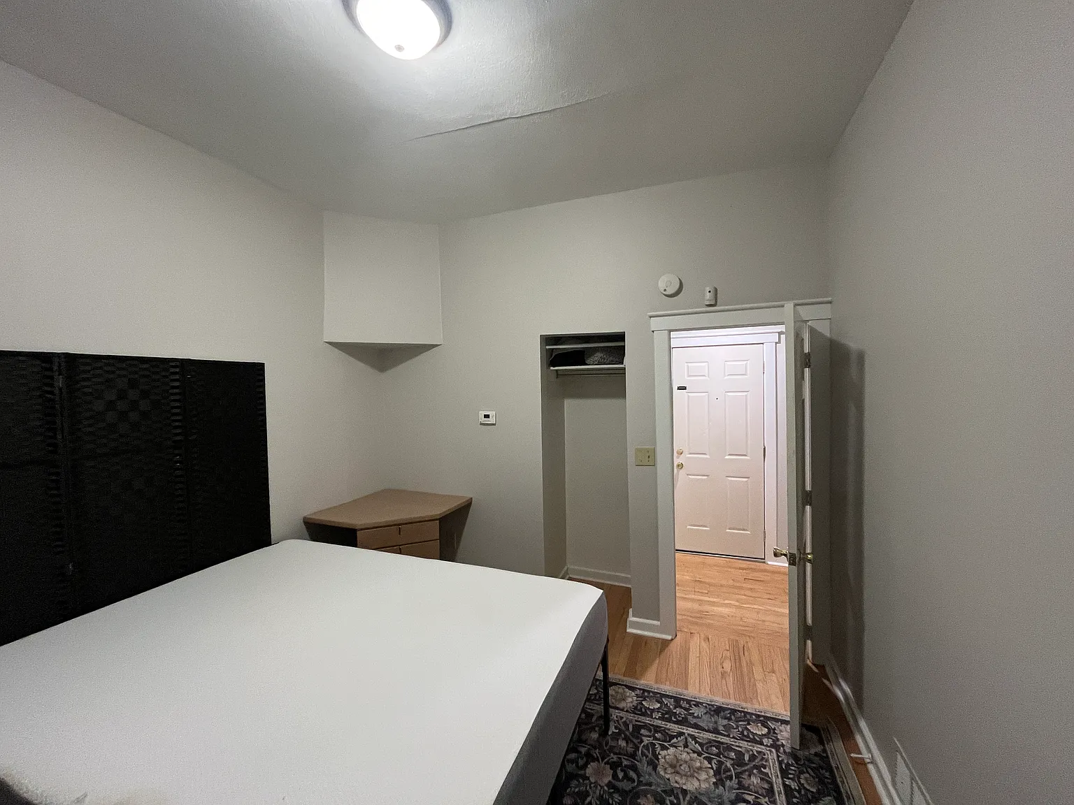 2 bed, 600 sqft, $1,600 — Photo 4