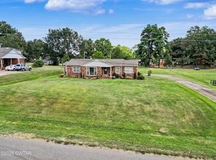 693 E Park St, Alamo, TN 38001