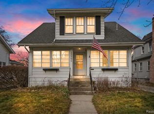 35406 Chestnut St, Wayne, MI 48184