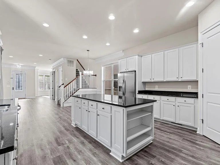 20617 Exchange St — Photo 7
