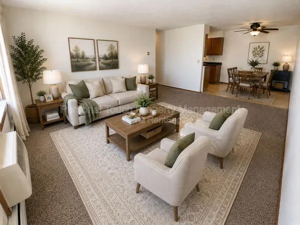 301 6th St S Unit 16, Moorhead, MN 56560