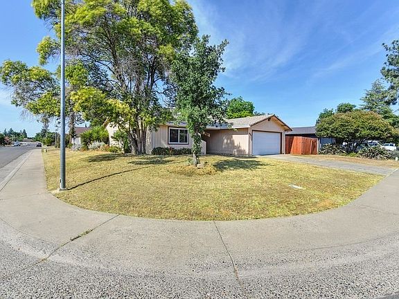 3rd image of 8941 Brydon Way
