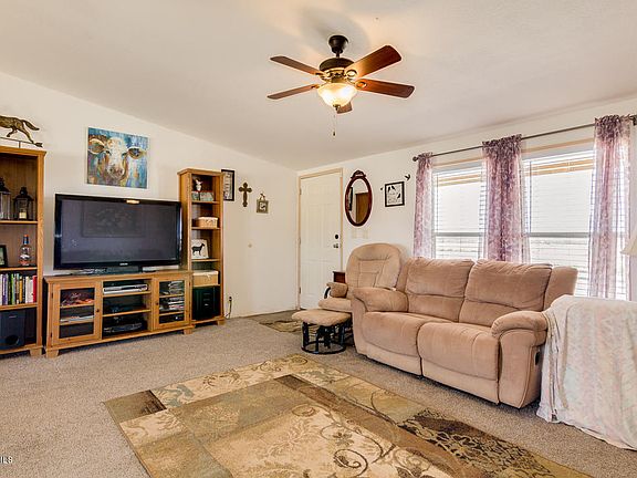 4th image of 434 N 295th Ave