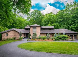 8460 Carolines Trl, Cincinnati, OH 45242