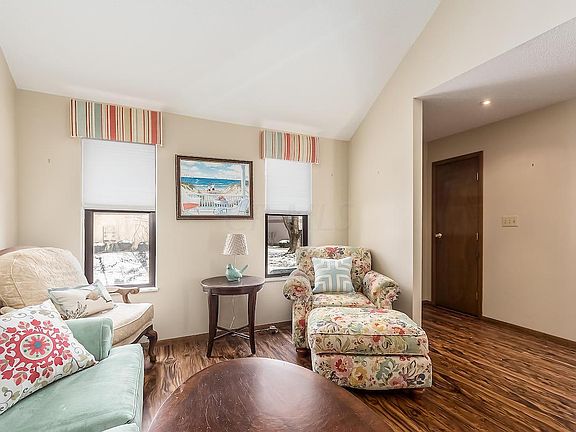 5th image of 6356 Friars Green Ln