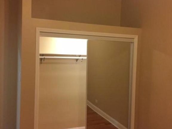3rd image of 2126 N Milwaukee Ave #2F