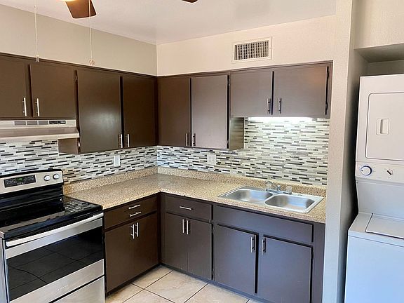 3rd image of 6725 N 17th Ave #2A